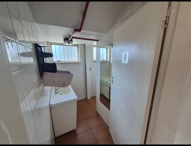 1,450M² WAREHOUSE FOR SALE IN DENVER